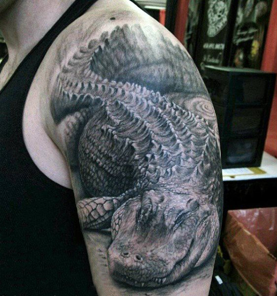 点击大图看下一张：鳄鱼纹身图案 多款黑灰纹身点刺技巧鳄鱼纹身图案