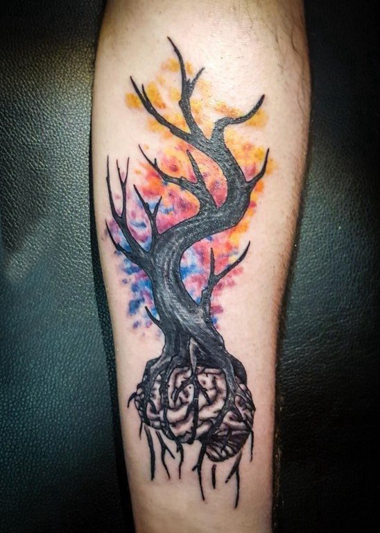 点击大图看下一张：树纹身 男生小腿上树纹身图片