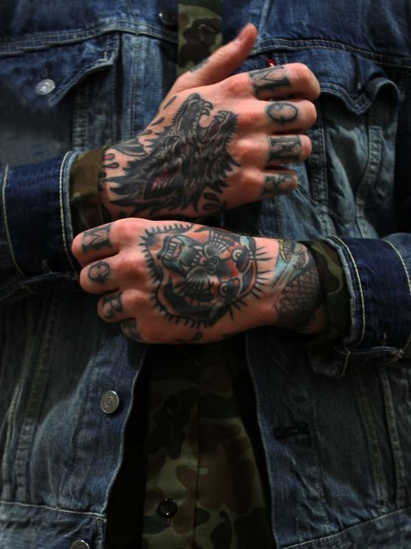 点击大图看下一张：手部纹身小图案 多款简单线条纹身素描手部图腾纹身图案