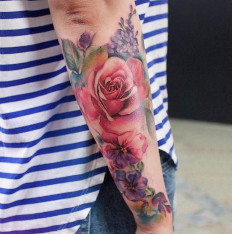 点击大图看下一张：文艺花朵纹身 多款彩色渐变纹身文艺花朵纹身经典图案