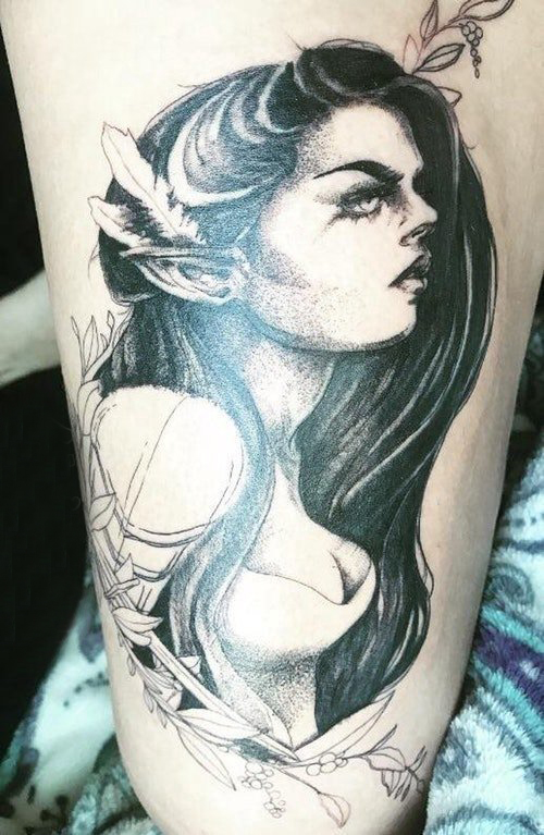 点击大图看下一张：女生人物纹身图案 女生大腿上人物肖像纹身素描纹身图片