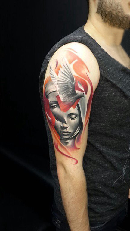 点击大图看下一张：女性人物纹身图案 男生手臂上女生人物纹身图案