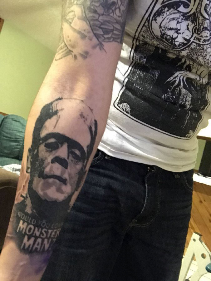 点击大图看下一张：纹身人物图腾 男生手臂上人物纹身图案