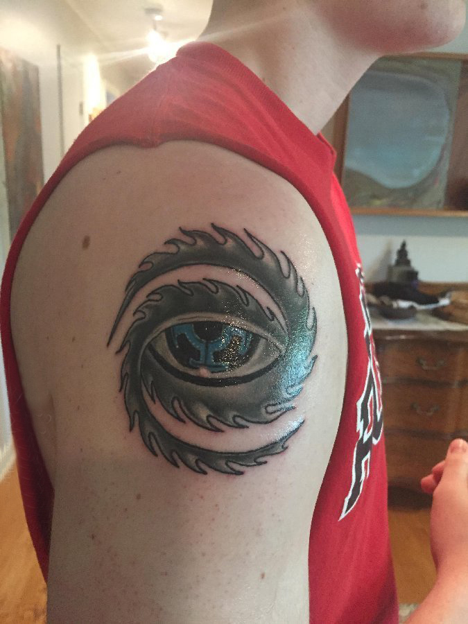 点击大图看下一张：眼睛纹身 男生手臂上眼睛纹身图案
