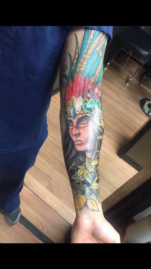 点击大图看下一张：印第安人纹身 男生手臂上印第安人纹身经典图案