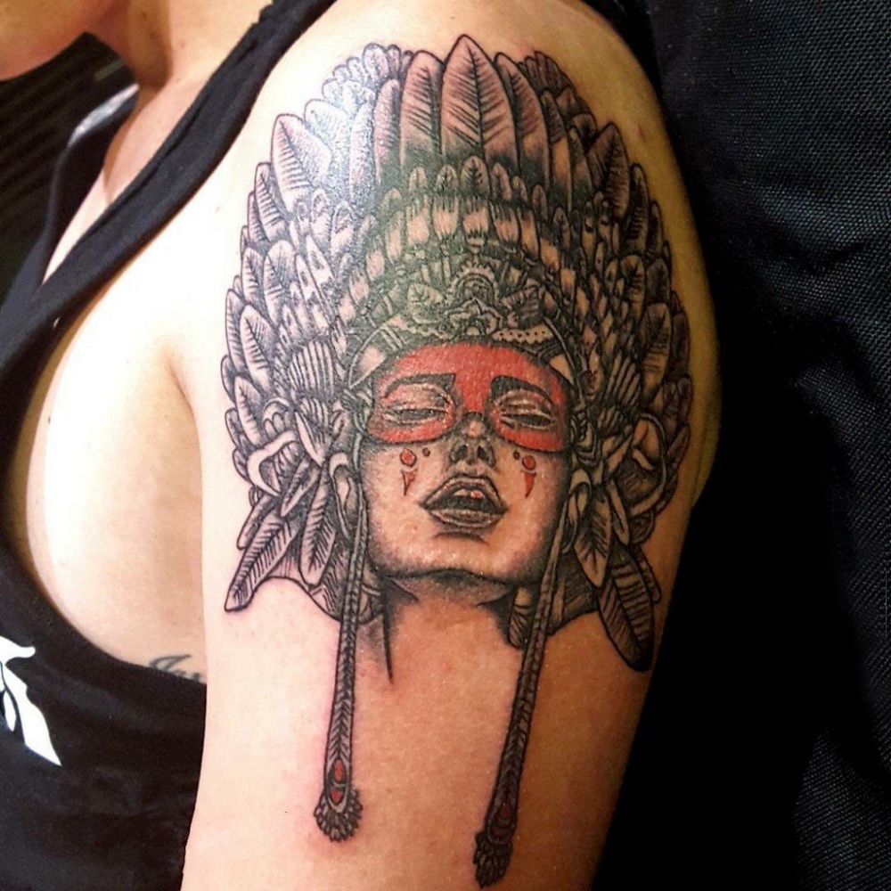 点击大图看下一张：印第安人纹身 男生手臂上印第安人纹身素描图片