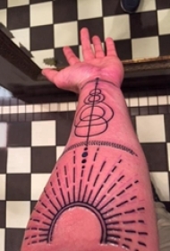 几何 纹身图案 男生手臂上欧美几何纹身图案