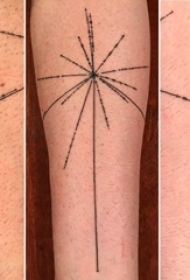 简单线条纹身 女生手臂上简单线条纹身素描纹身图片