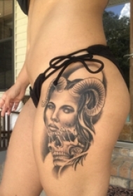 女生人物纹身图案 女生大腿上人物肖像纹身素描图片