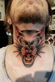 百乐动物纹身 男生颈部彩色的动物纹身图片
