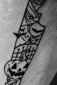 极简线条纹身 男生小腿上黑色的匕首纹身图片