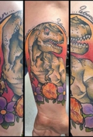 德国恐龙纹身 男生手臂上德国恐龙纹身图案