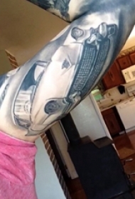 汽车纹身 男生手臂上汽车纹身图案