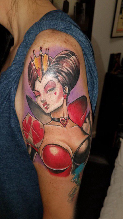 点击大图看下一张：人物肖像纹身 女生手臂上女性人物纹身图案