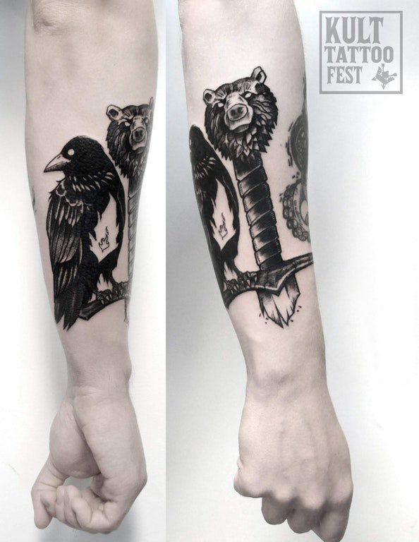 点击大图看下一张：百乐动物纹身 男生手臂上鸟和熊纹身图片