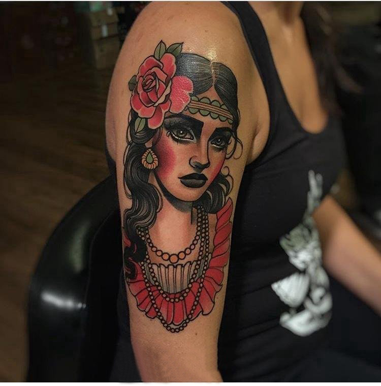 点击大图看下一张：女生人物纹身图案 女生手臂上人物肖像纹身图片
