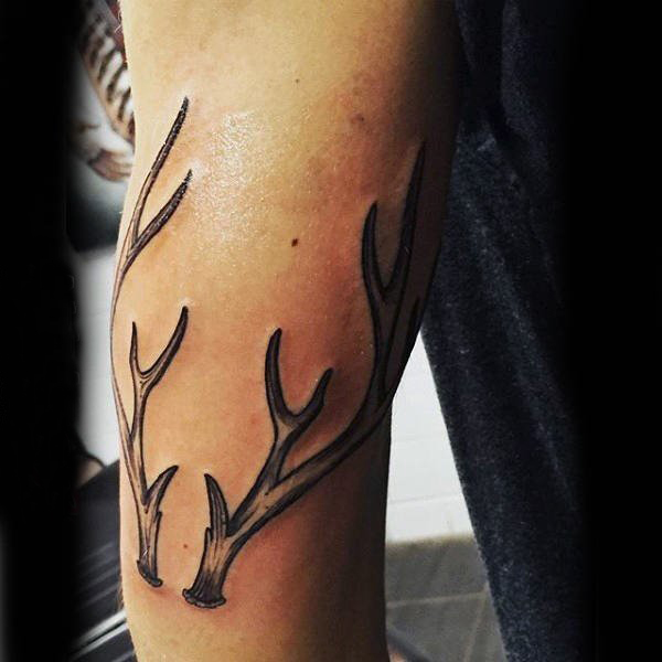 点击大图看下一张：麋鹿角纹身 多款黑灰纹身点刺技巧麋鹿角纹身图案