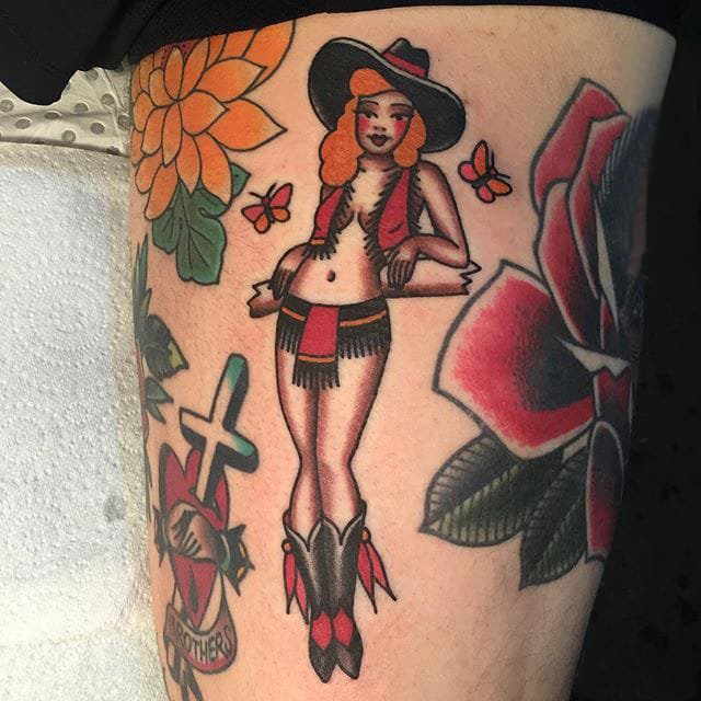 点击大图看下一张：女生人物纹身图案 多款素描纹身彩色女生人物纹身图案
