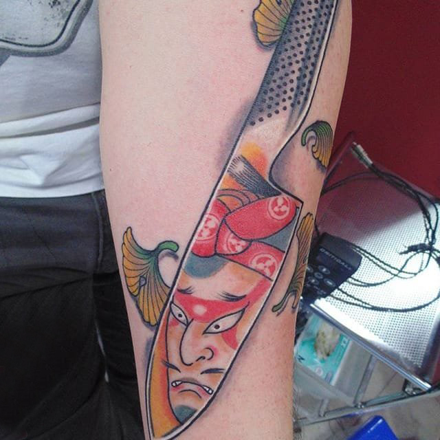 点击大图看下一张：欧美匕首纹身 多款简单线条纹身素描欧美匕首纹身图案