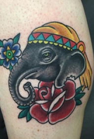 欧美小腿纹身 女生小腿上花朵和大象纹身图片