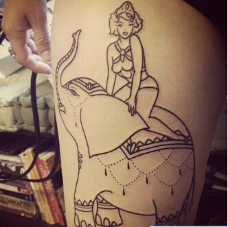 点击大图看下一张：神话大象腿部纹身