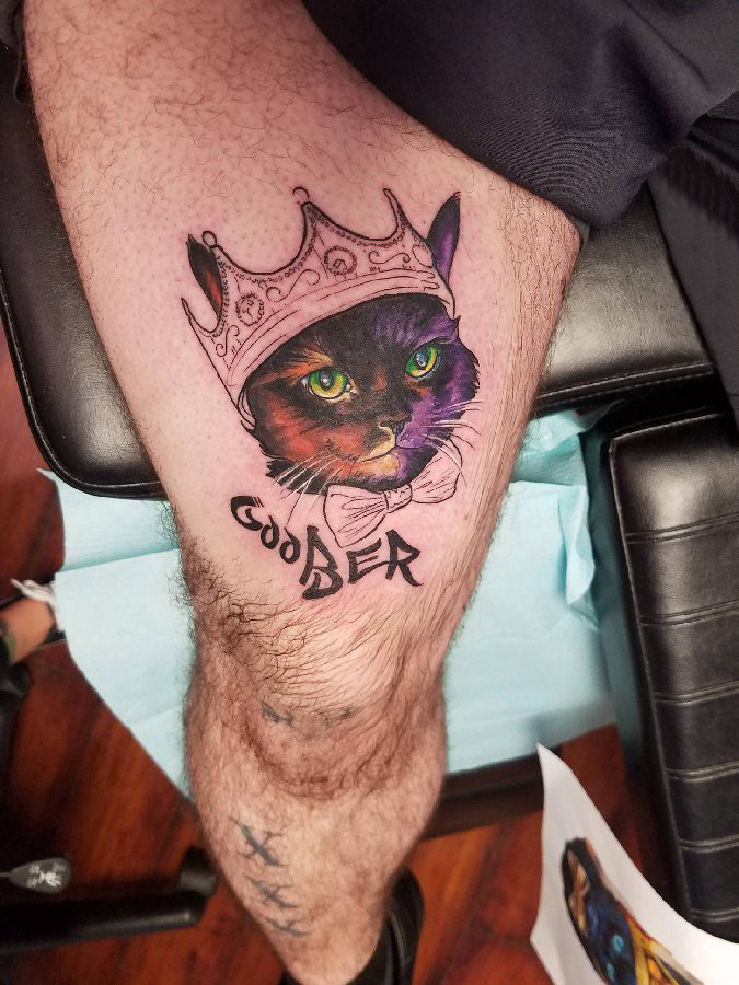 点击大图看下一张：小清新猫咪纹身 男生大腿上小猫咪纹身图片
