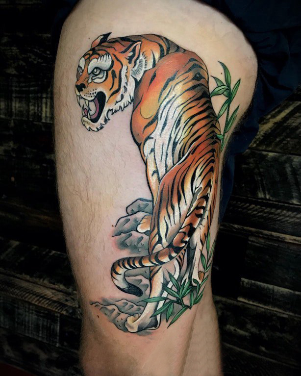 点击大图看下一张：老虎纹身 男生手臂上老虎纹身图片