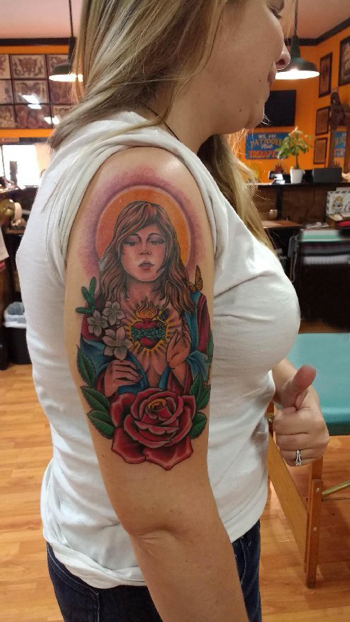 点击大图看下一张：人物纹身图案 女生手臂上人物纹身图片