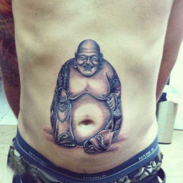 点击大图看下一张：弥勒佛纹身肚子 男生腹部黑色的弥勒佛纹身图片