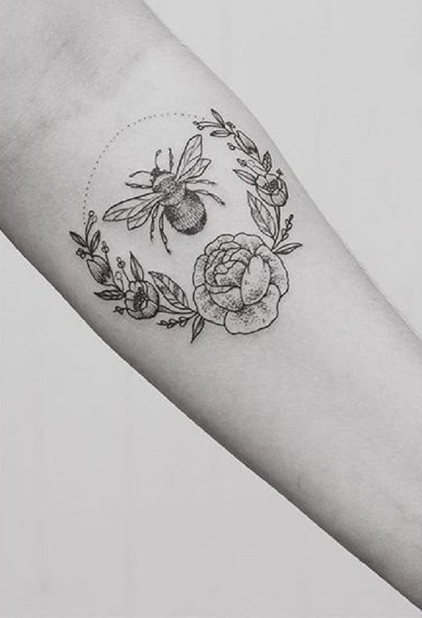 点击大图看下一张：小蜜蜂纹身 多款小清新文艺纹身素描小蜜蜂纹身图案