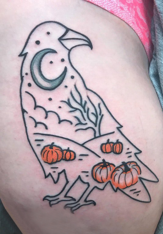 点击大图看下一张:纹身鸟 女生大腿上小鸟纹身图片