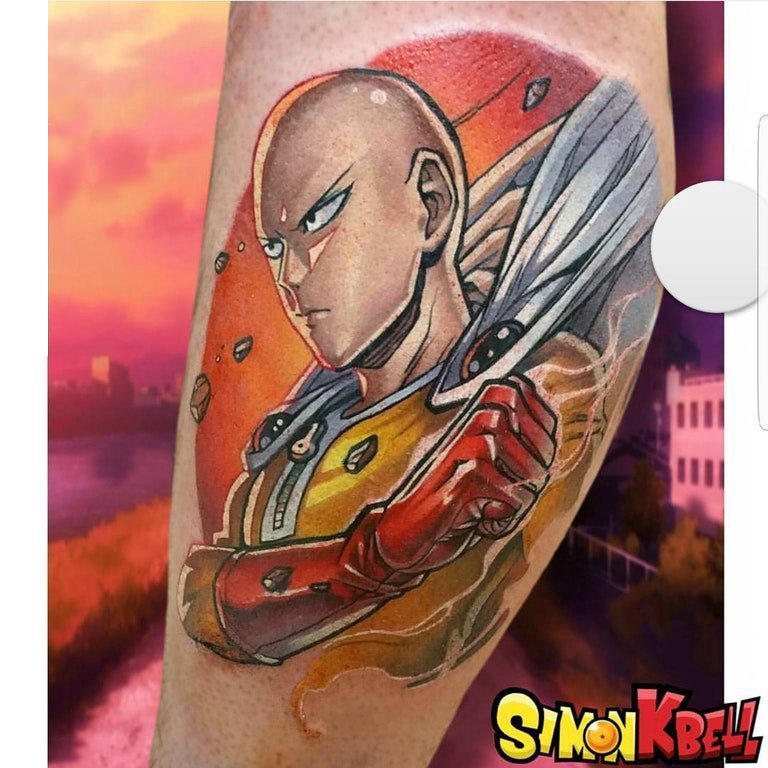点击大图看下一张：纹身卡通人物 男生小腿上彩色的一拳超人纹身图片