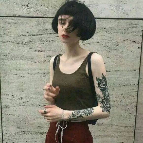 点击大图看下一张：有一种性感叫别人家的tattoo girl