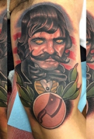 外国人纹身  男生手臂上彩色的外国人纹身图片