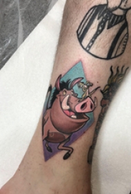 纹身卡通 男生小腿上菱形和动物纹身图片