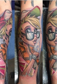纹身卡通人物 男生手臂上彩色上人物纹身图片