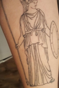 罗马战士纹身  男生手臂上黑色的罗马战士纹身图片