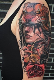 老虎和女人纹身  女生手臂上老虎和女人纹身图片