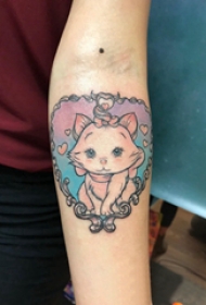 小猫咪纹身 女生手臂上猫纹身图片