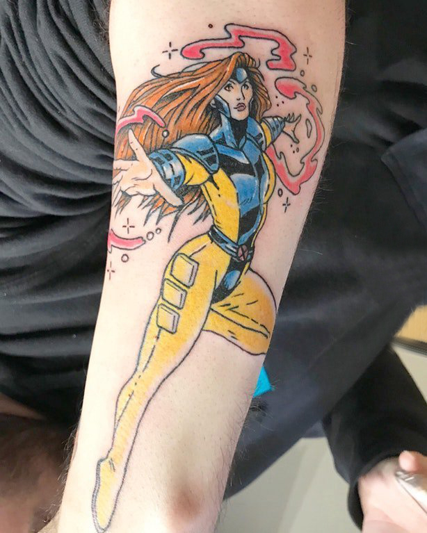 点击大图看下一张：女生人物纹身图案  男生手臂上彩绘的人物纹身图片
