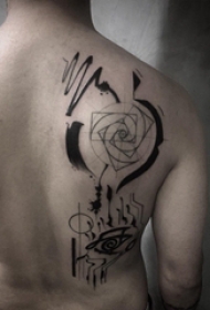 纹身黑色 男生后背上黑色的几何创意纹身图片