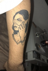 可爱纹身简笔画  男生手臂上黑灰的简笔画纹身图片