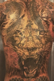 狮子王纹身  男生满背狮子和佛像纹身图片