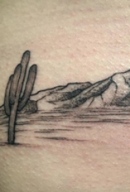 山水纹身图案 女生大腿上点刺的山水纹身图片