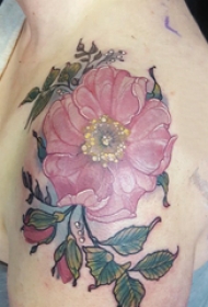 纹身图案花朵  男生肩部唯美的花朵纹身图片