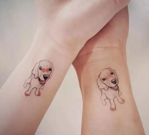 点击大图看下一张：狗狗纹身 哪一款设计是你喜爱的