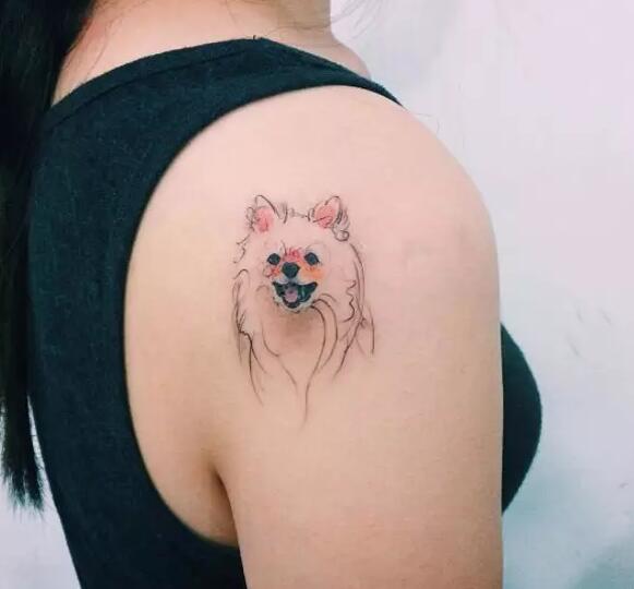 点击大图看下一张：狗狗纹身 哪一款设计是你喜爱的