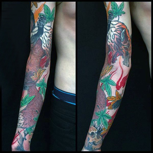 点击大图看下一张：枫叶纹身图  创意多彩的枫叶纹身图案