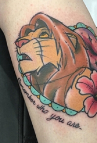 动画狮子王纹身 女生小腿上花朵和狮子王纹身图片