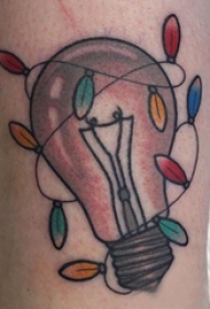 灯泡纹身图案 女生小腿上彩灯和灯泡纹身图片